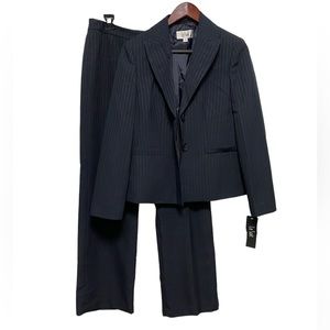 Le Suit women’s size 8 pants & blazer set